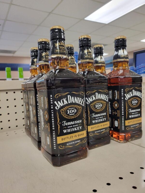Jack Daniel's Bonded is a bold 100-proof Tennessee whiskey, rich in oak, caramel, and spice. Bottled in bond, aged 4+ years, and crafted for bold flavor